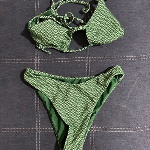 Berlook Green Patterned Bikini Set